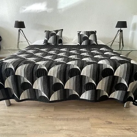 아파트 Studio Graphik - Heliopolis C 74 - Luxe -By Agn - 2 Personnes *