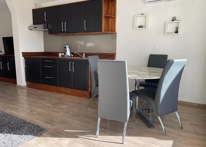 Appartement Graphik - Héliopolis C 74 - Luxe - 2 Personnes Agde