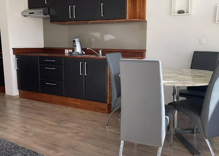 Graphik - Héliopolis C 74 - Luxe - 2 Personnes * Agde